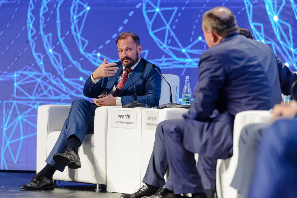 Дальневосточный энергетический форум «Нефть и газ Сахалина» фото с мероприятия 8